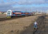 Electric multiple units and railcars