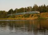 Electric multiple units and railcars