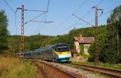 Elektrotriebwagen und -züge 