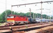 751.087-8 + SNCF 66505 + TGV 325