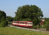 Diesel multiple units and railcars
