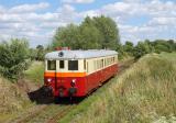 Diesel multiple units and railcars