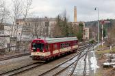 Diesel multiple units and railcars