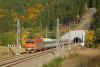 151.019 s vlakem EC 106 Praha mezi Lupeném a Hoštejnem, foto: Johník